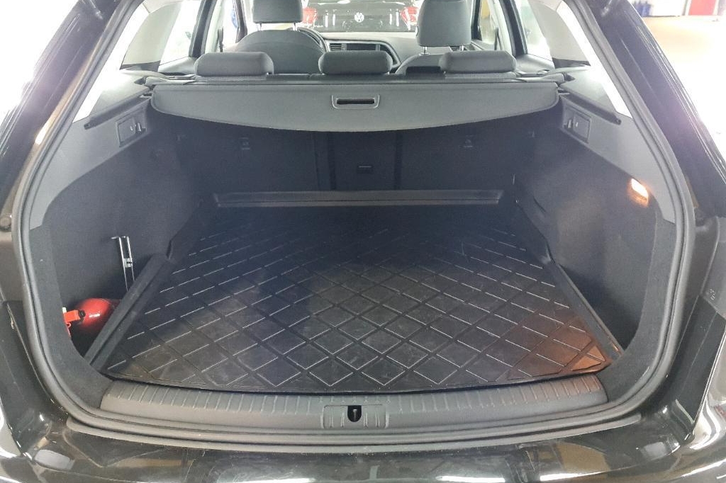 SEAT Leon ST 2018 фото 15