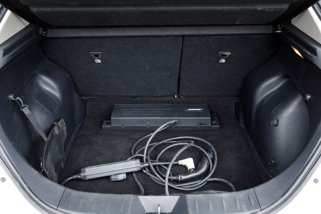 Nissan Leaf 2017 фото 32