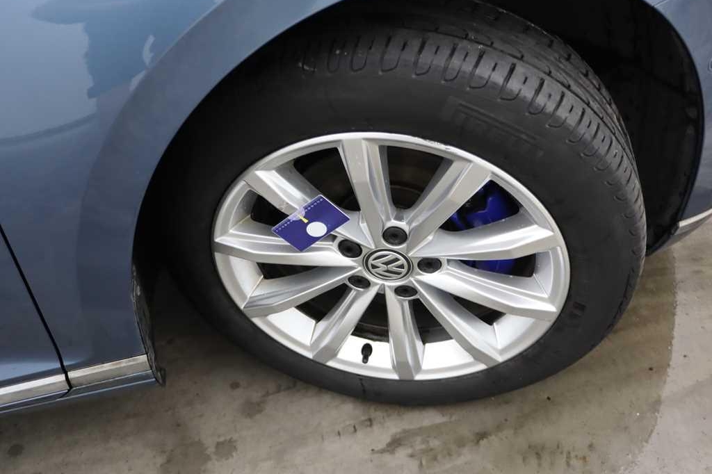 Volkswagen Passat Variant 2017 фото 34