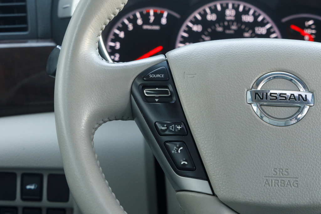 Nissan Quest 2012 фото 19