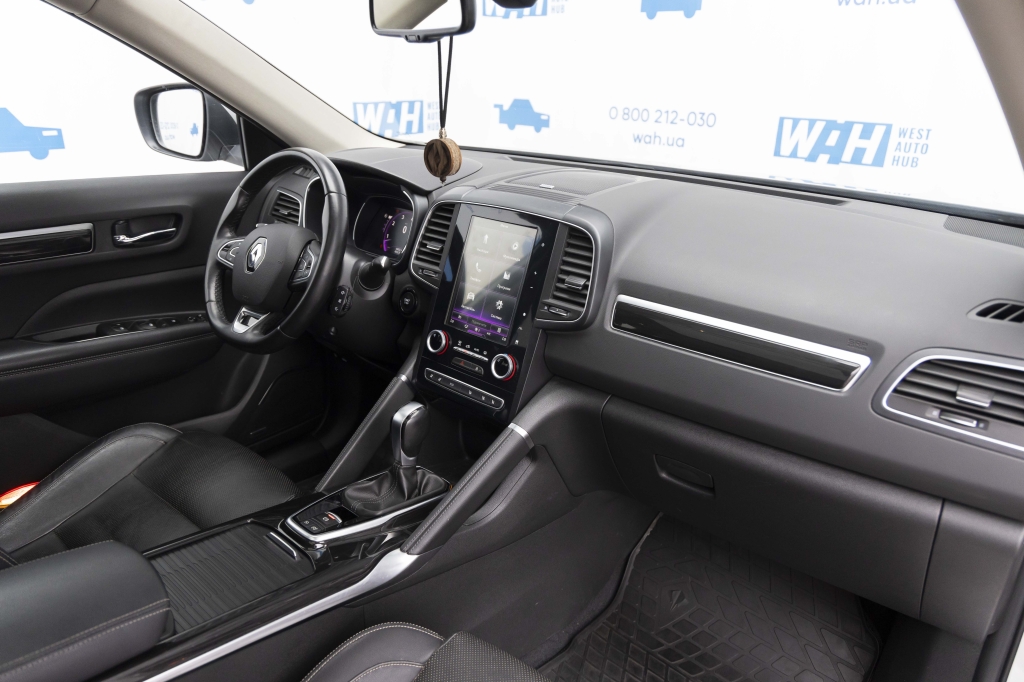 Renault Koleos 2018 фото Renault Koleos 2018 фото 26
