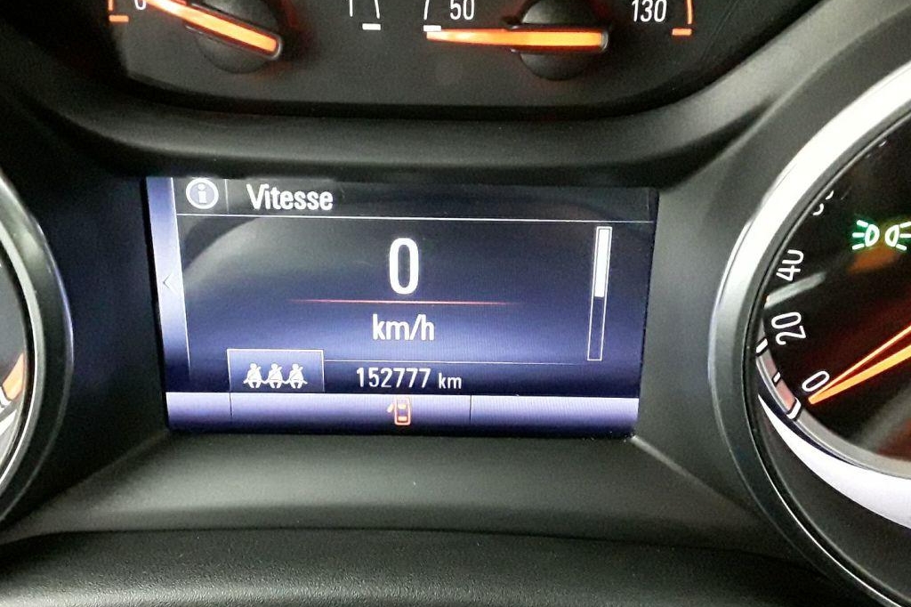 Opel Astra Sports Tourer 2017 фото 7