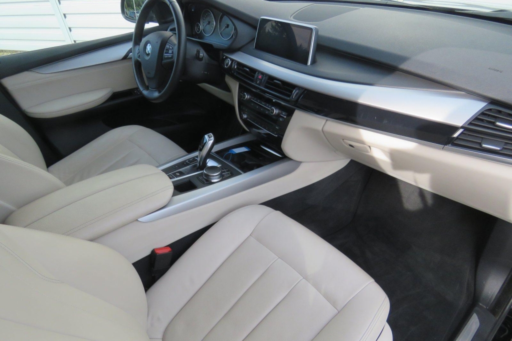 BMW X5 2017 фото 6