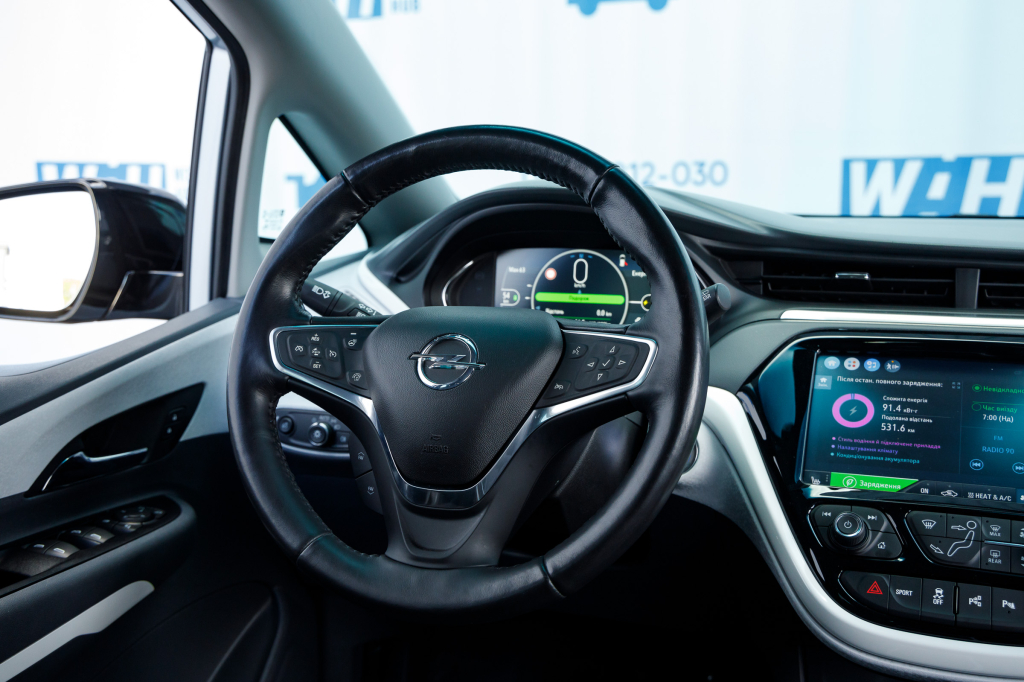 Opel Ampera-e 2018 фото 7