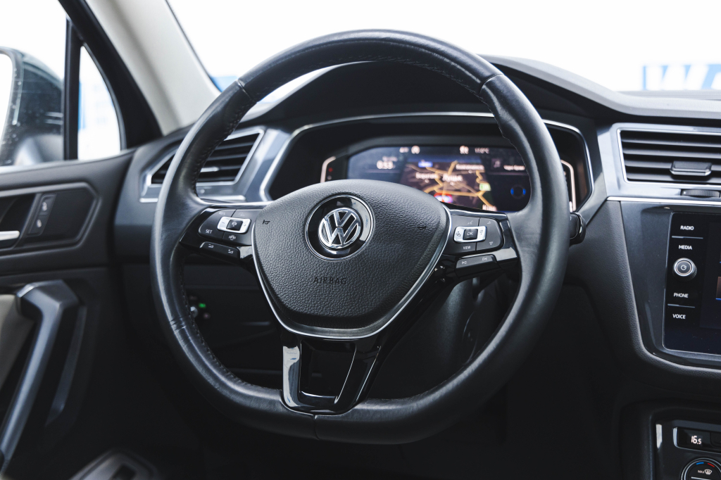 Volkswagen Tiguan SEL 2019 фото Volkswagen Tiguan SEL 2019 фото 13