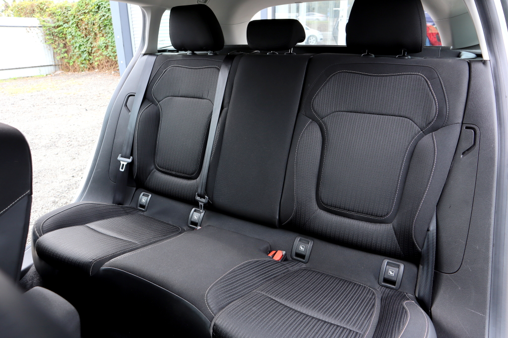 Renault Megane 2017 фото 26