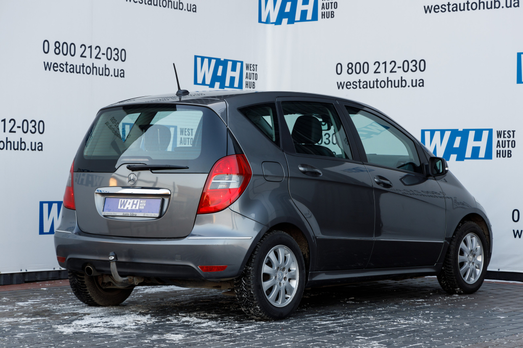 Mercedes-Benz A 160 2010 photo 3