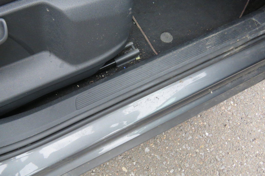 Volkswagen T-Roc 2019 фото 11