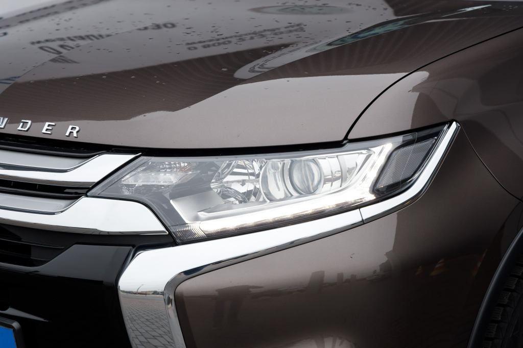 Mitsubishi Outlander 2018 photo 11