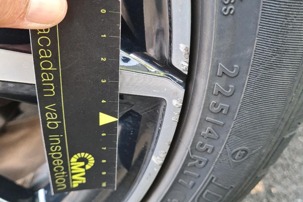 Toyota Auris 2018 photo 17