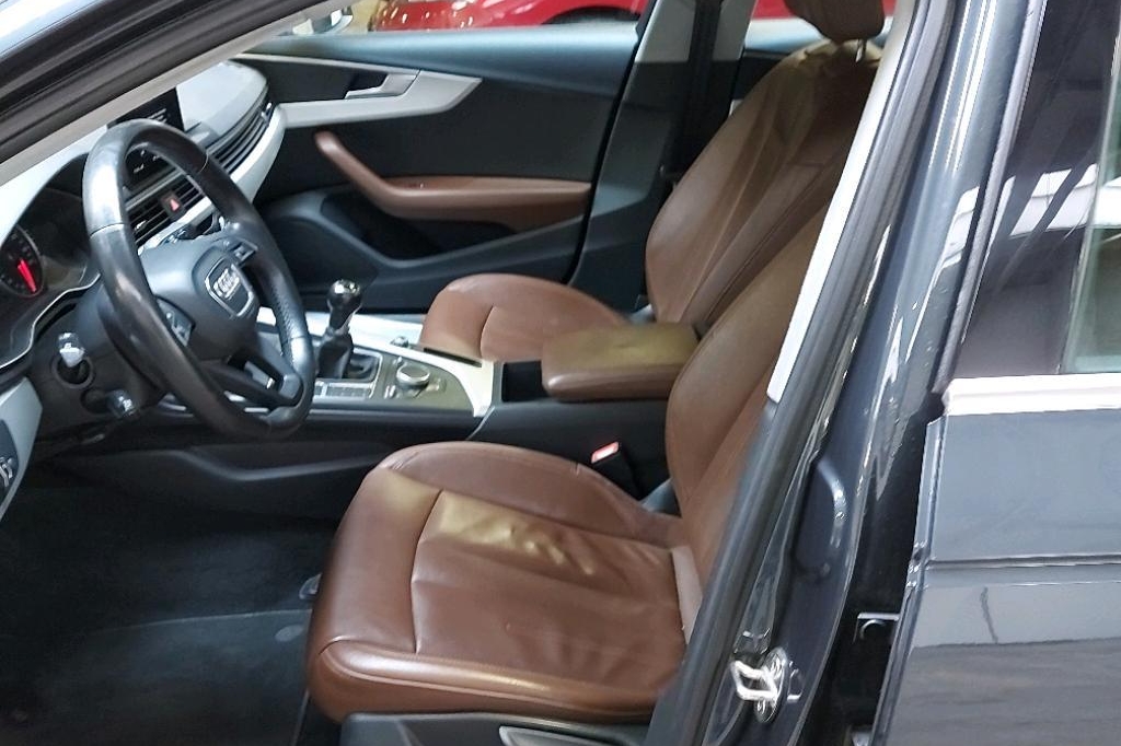 Audi A4 2017 photo 8