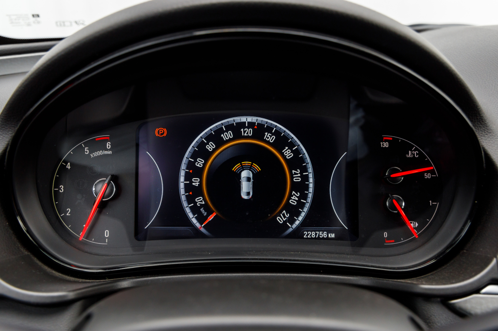 Opel Insignia 2014 фото 26