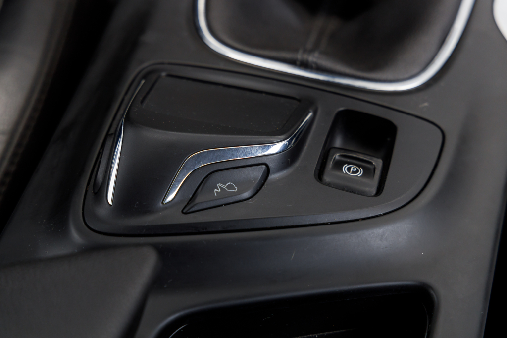 Opel Insignia 2014 фото 32