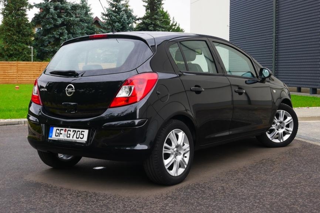 Opel Corsa 2013 фото 3