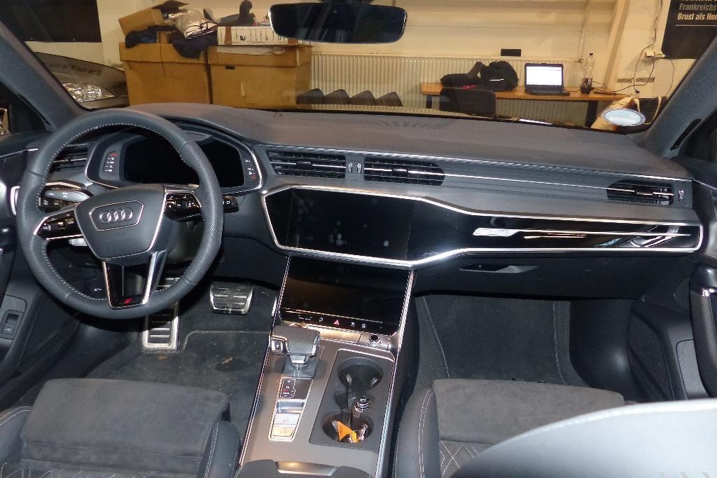 Audi S6 Avant 2020 фото 7