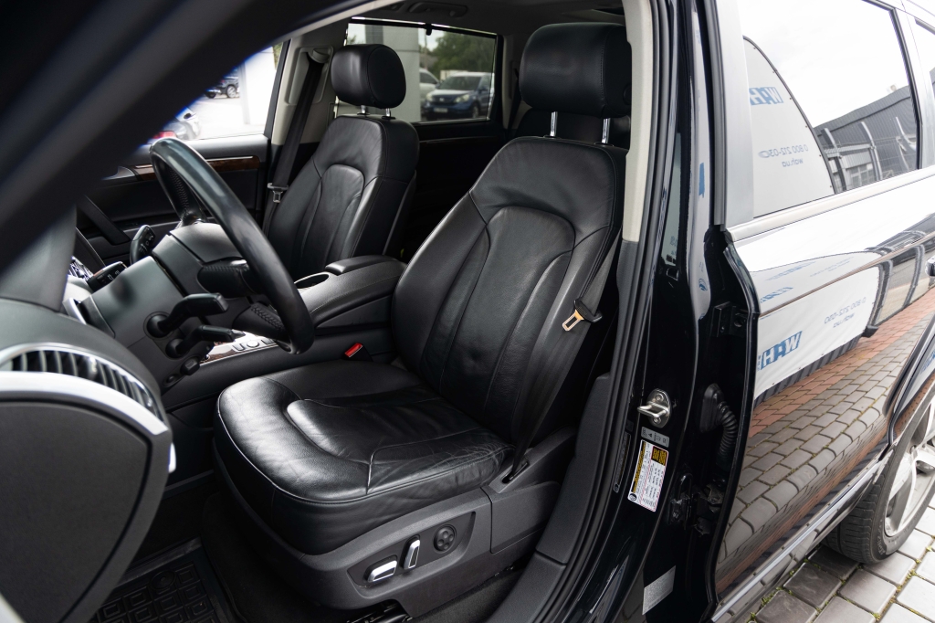 Audi Q7 2015 фото Audi Q7 2015 фото 16
