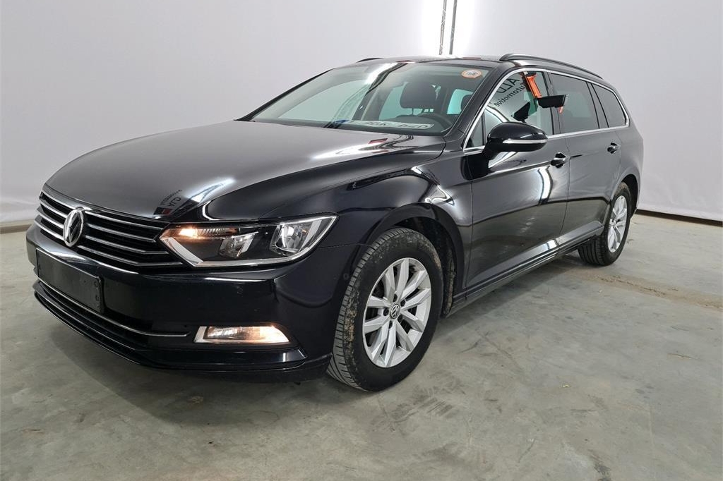 Volkswagen Passat Variant 2017 photo 2