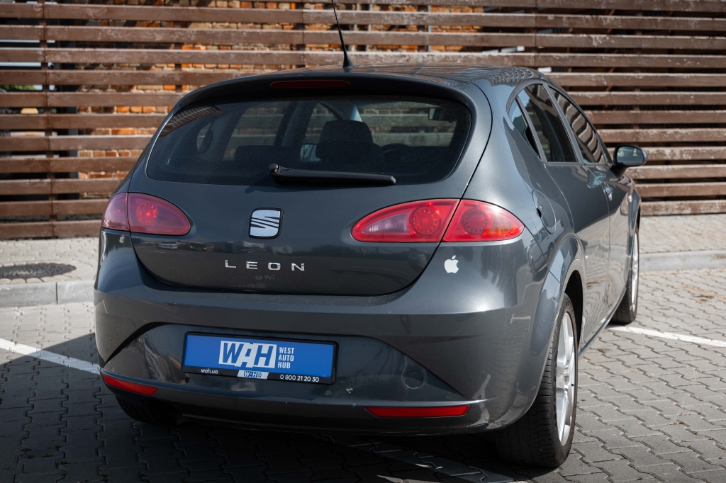 SEAT Leon 2006 фото 7