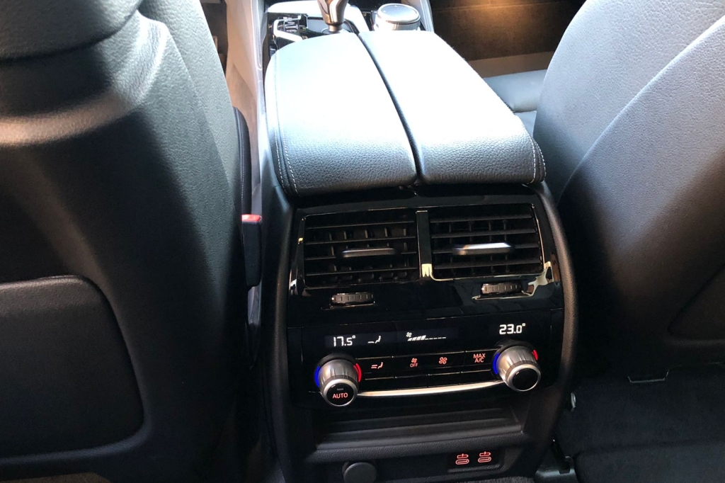 BMW 530 XDrive D 2020 фото 2