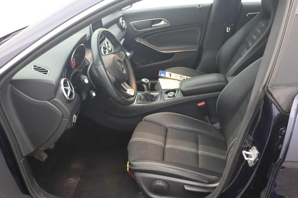 Mercedes-Benz CLA 2017 photo 2