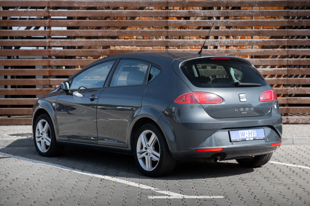 SEAT Leon 2006 фото 10