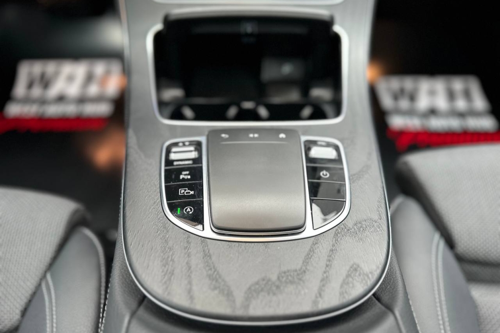 Mercedes-Benz E 300 2021 фото 22