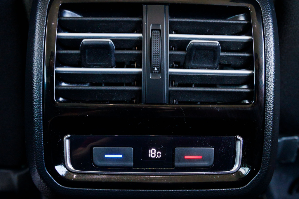 Volkswagen Passat B8 2017 фото 16