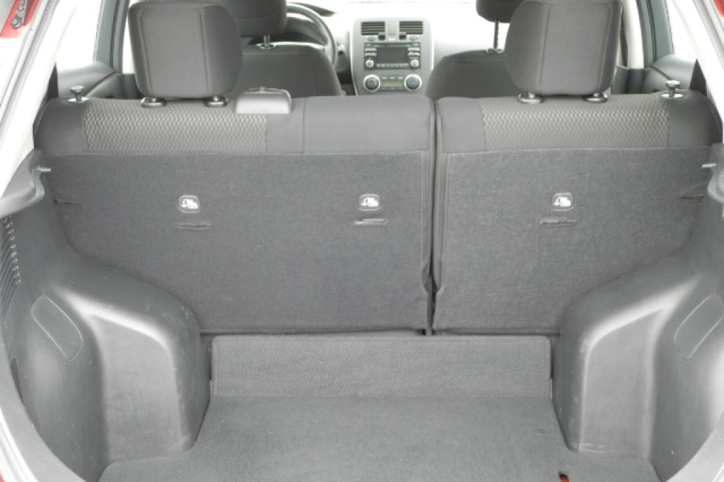 Nissan Leaf S 2014 photo 17