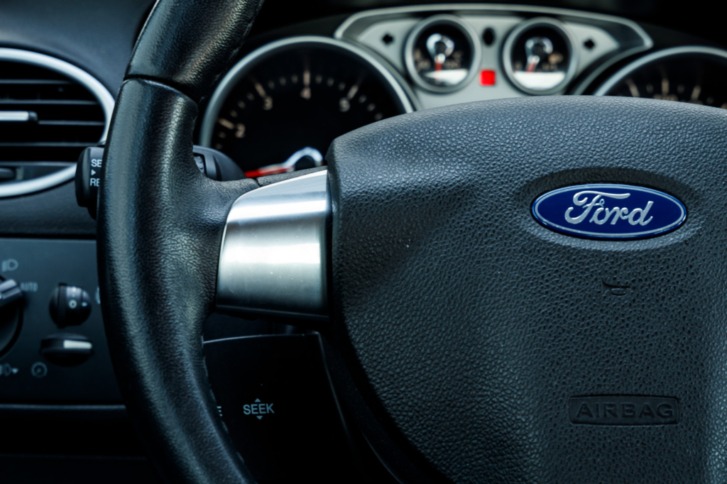 Ford Focus Titanium 2009 photo 21