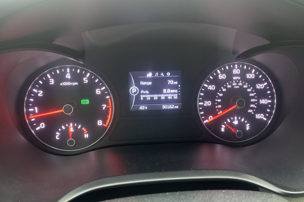 Kia Optima LX Sport photo 9