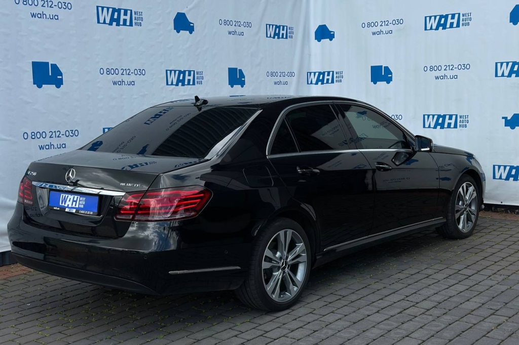 Mercedes-Benz E-Class 2015 4Matic фото Mercedes-Benz E-Class 2015 4Matic фото 3