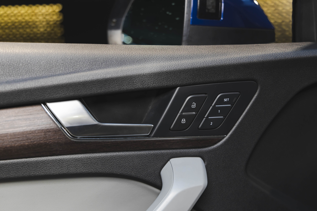 Audi Q5 2020 фото 16