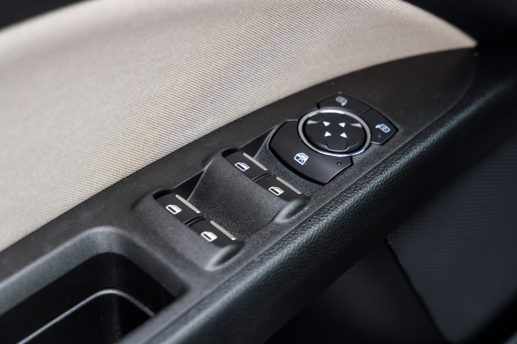 Ford Fusion photo 19