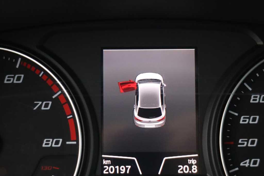 SEAT Leon 2017 фото 1