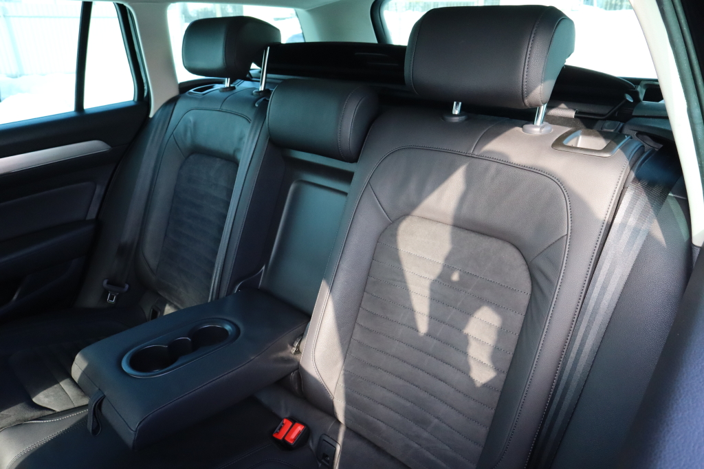 Volkswagen Passat B8 Highline photo 20