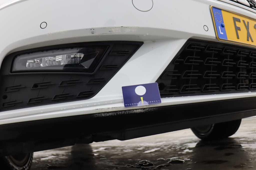 SEAT Leon 2017 фото 15