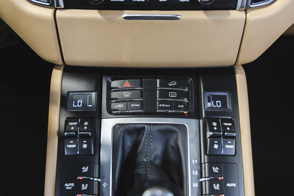 Porsche Macan 2016 photo 30