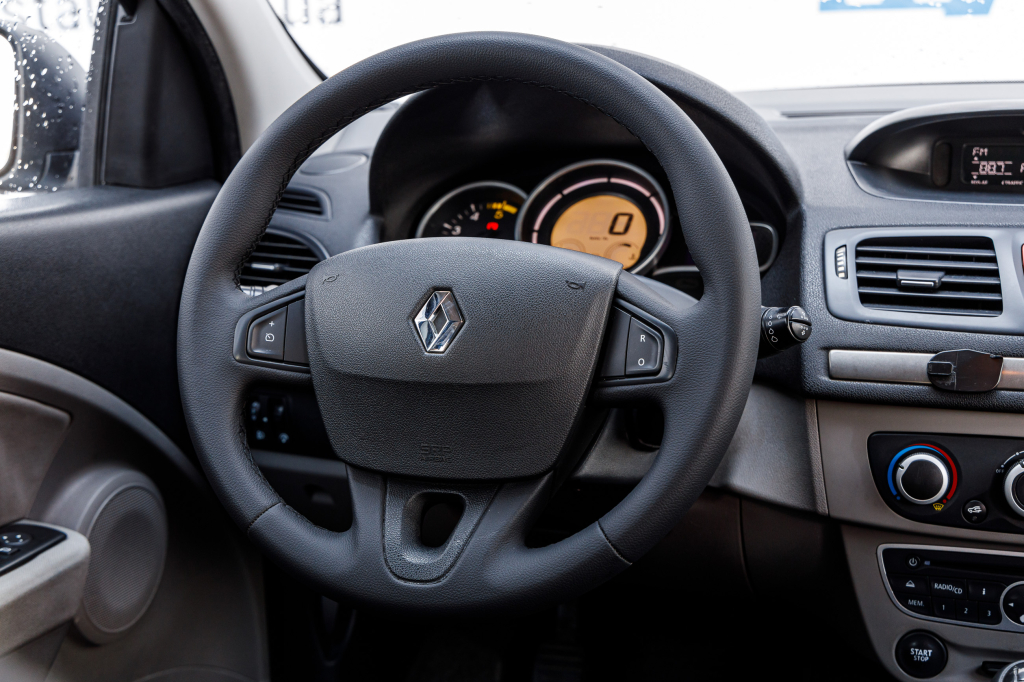 Renault Megane 2010 photo 9