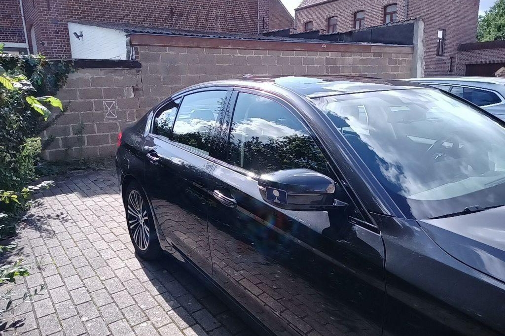 BMW 5 Series 2018 photo 42