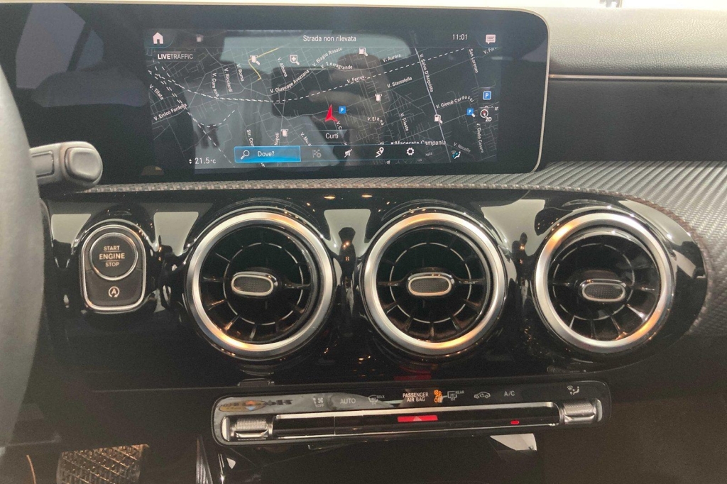 Mercedes-Benz A-Klasse 2018 photo 2