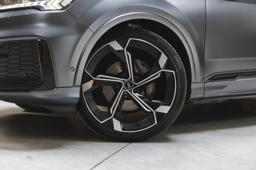Audi Q7 S-Line 2021 photo 2