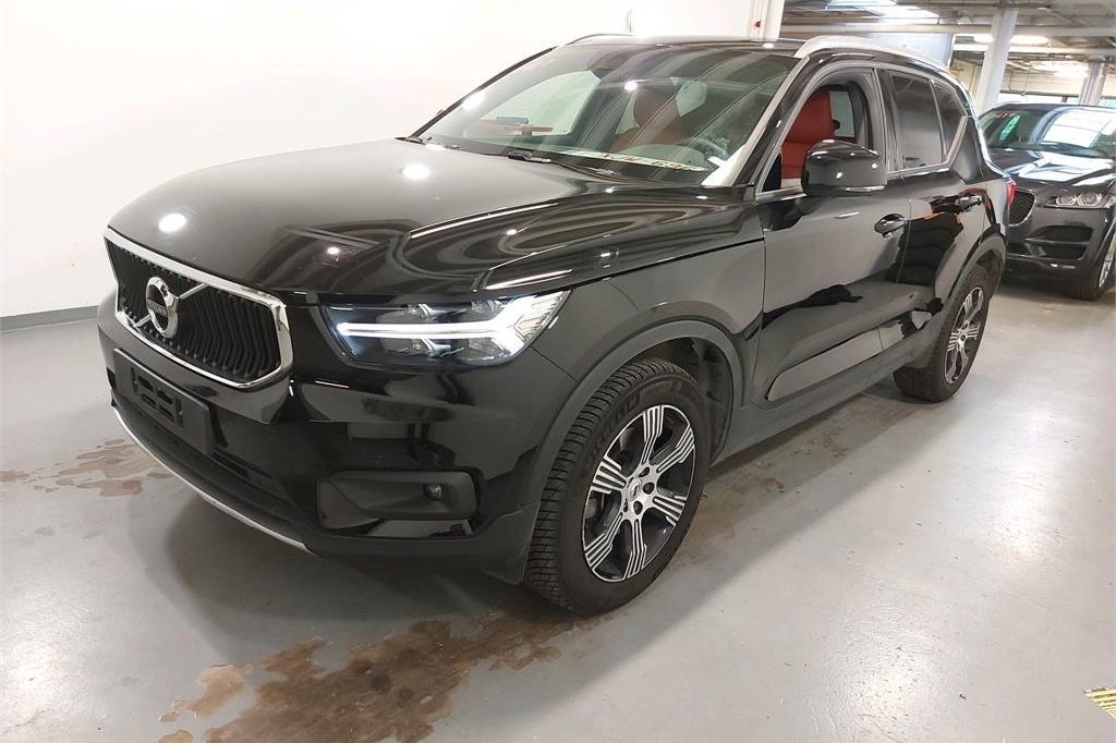 Volvo XC40 2020 фото 7