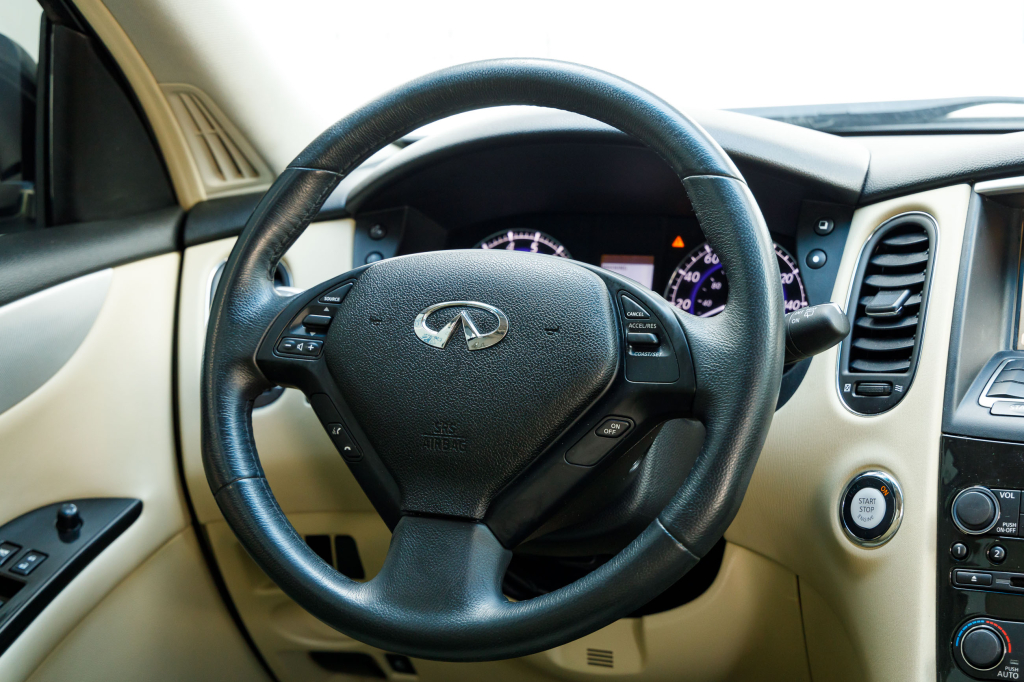 Infiniti QX50 2016 2015 photo 9