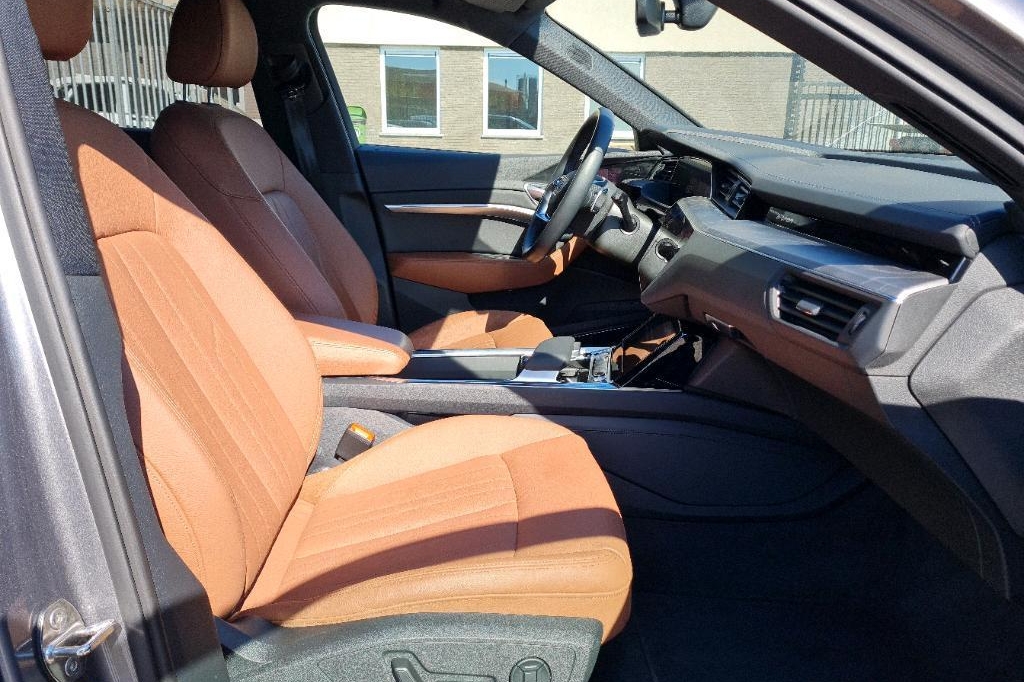 Audi e-tron 2019 photo 4