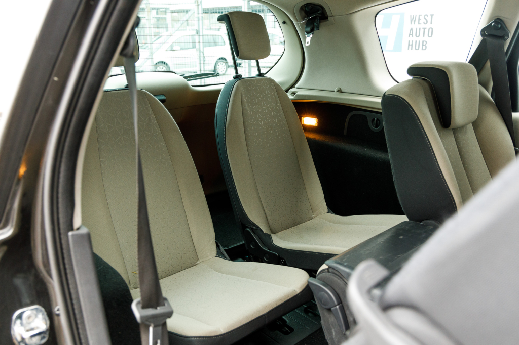 Renault Grand Scenic 2008 photo 17