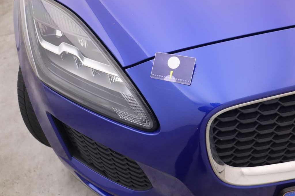 Jaguar E-Pace 2018 photo 25