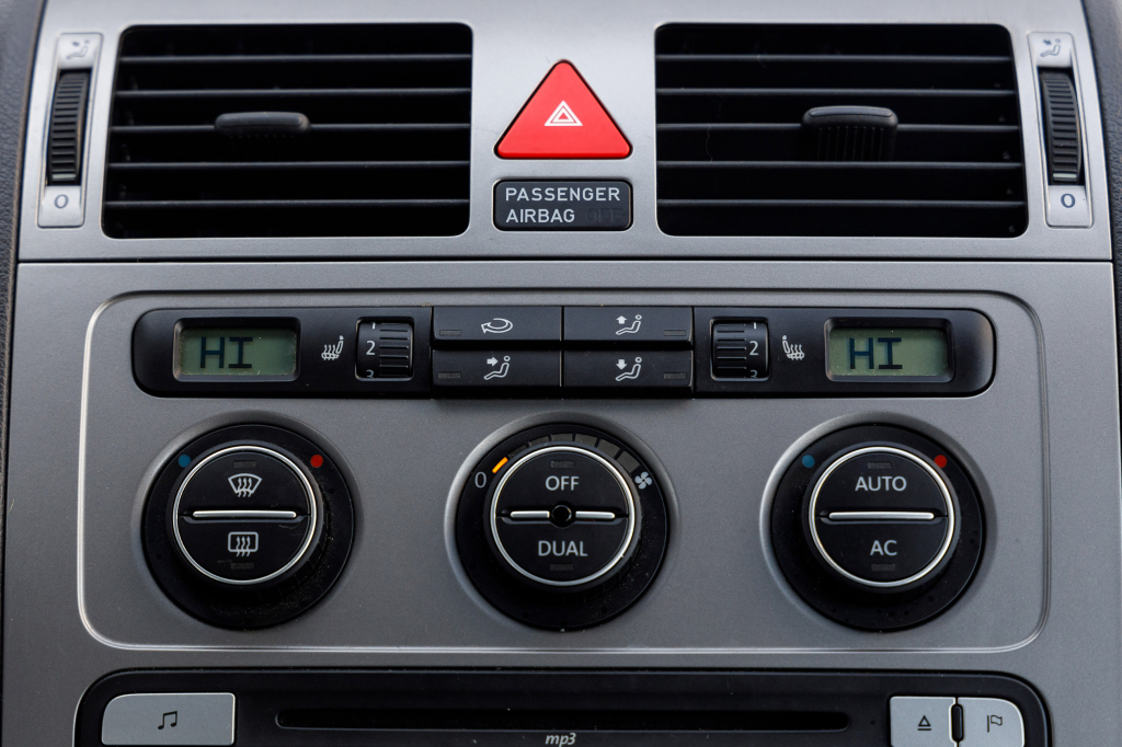 Volkswagen Touran photo 17