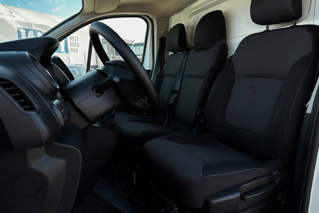 Renault Trafic 2020 фото Renault Trafic 2020 фото 8