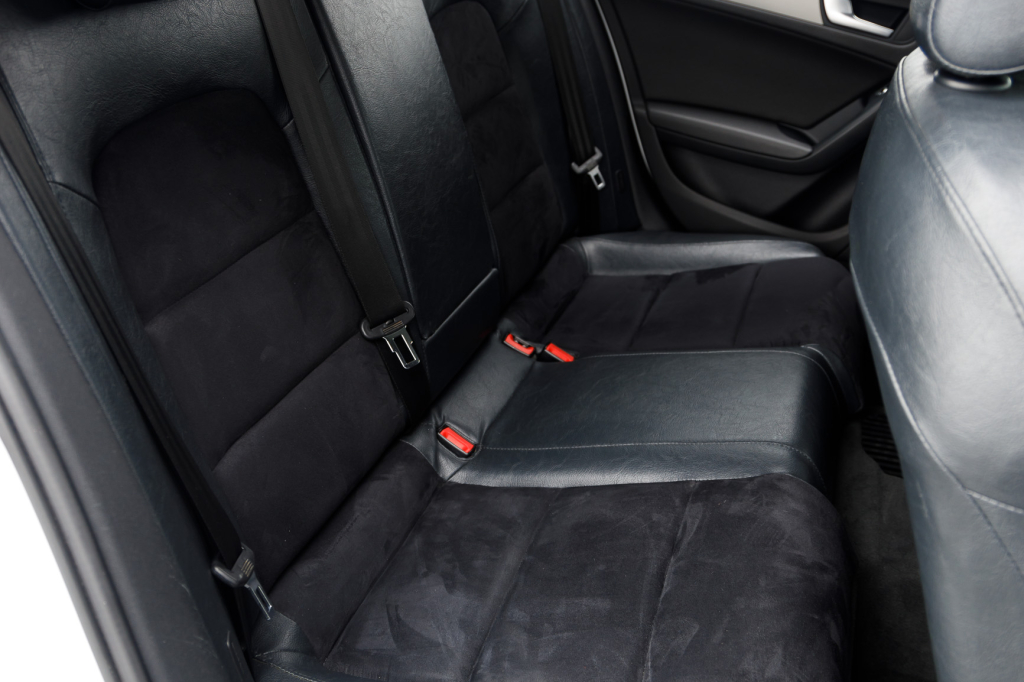 Audi A4 S Line photo 24