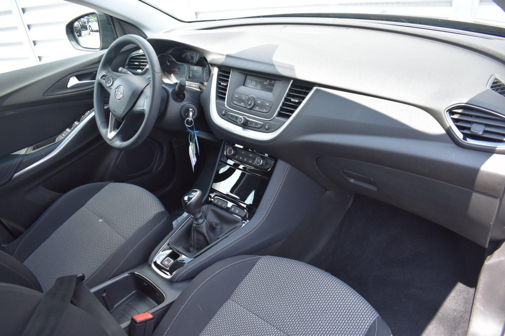 Opel Grandland X 2019 photo 3